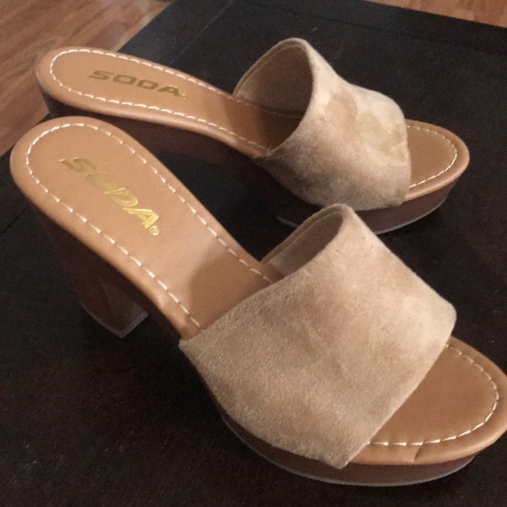 Sling back sandals